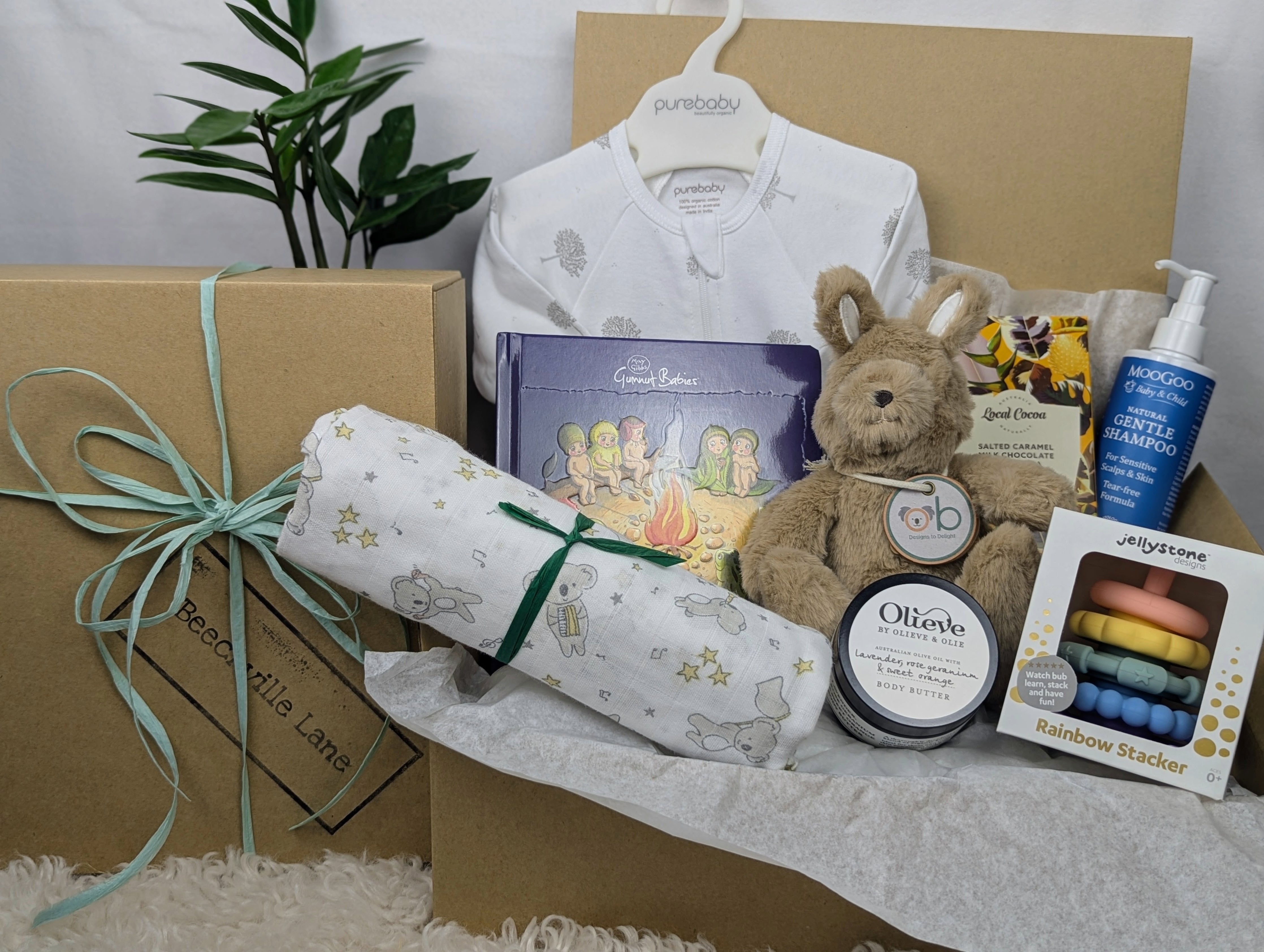 Kangaroo baby toy, Australian baby gifts. Thoughtful new parent gift hamper featuring baby care products, newborn essentials and gifts for mum and baby.